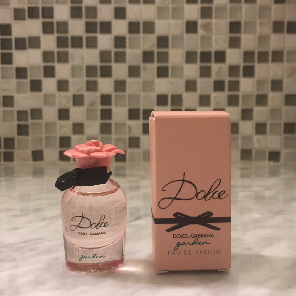 Dolce Dolce and Gabanna Garden Eau De Parfum Mini